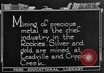 Standbild Gold panning Leadville Colorado USA, 1922, aus Sekunde 7 historischem Filmmaterial Videoclip 65675072890