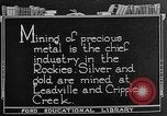 Standbild Gold panning Leadville Colorado USA, 1922, aus Sekunde 8 historischem Filmmaterial Videoclip 65675072890
