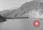 Standbild Gold panning Leadville Colorado USA, 1922, aus Sekunde 35 historischem Filmmaterial Videoclip 65675072890