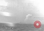 Immagine di La masterizzazione di USS Princeton visto da di USS Essex Oceano Pacifico, 1944, secondo 1 filmato di repertorio 65675072895