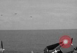 Immagine di La masterizzazione di USS Princeton visto da di USS Essex Oceano Pacifico, 1944, secondo 42 filmato di repertorio 65675072895