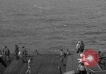 Immagine di La masterizzazione di USS Princeton visto da di USS Essex Oceano Pacifico, 1944, secondo 45 filmato di repertorio 65675072895
