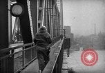 Immagine di Ludendorff Bridge Remagen Germania, 1945, secondo 8 filmato di repertorio 65675072903
