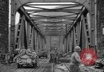 Immagine di Ludendorff Bridge Remagen Germania, 1945, secondo 37 filmato di repertorio 65675072903