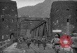 Immagine di Ludendorff Bridge Remagen Germania, 1945, secondo 43 filmato di repertorio 65675072903