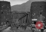 Immagine di Ludendorff Bridge Remagen Germania, 1945, secondo 44 filmato di repertorio 65675072903