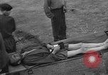 Image atrocité victimes Allemagne, 1945, de la seconde 23 séquences d'archives historiques vidéo 65675072906