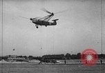 Immagine di Fa 223 elicottero Germania, 1942, secondo 25 filmato di repertorio 65675072917