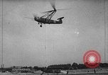 Immagine di Fa 223 elicottero Germania, 1942, secondo 32 filmato di repertorio 65675072917