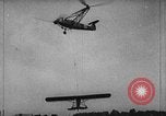 Immagine di Fa 223 elicottero Germania, 1942, secondo 38 filmato di repertorio 65675072917