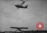 Immagine di Fa 223 elicottero Germania, 1942, secondo 42 filmato di repertorio 65675072917