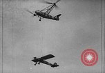 Immagine di Fa 223 elicottero Germania, 1942, secondo 51 filmato di repertorio 65675072917