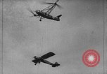 Immagine di Fa 223 elicottero Germania, 1942, secondo 52 filmato di repertorio 65675072917