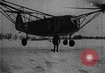 Immagine di Fa 223 elicottero Germania, 1942, secondo 6 filmato di repertorio 65675072918