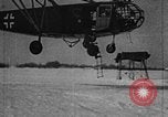 Immagine di Fa 223 elicottero Germania, 1942, secondo 8 filmato di repertorio 65675072918