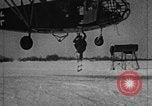 Immagine di Fa 223 elicottero Germania, 1942, secondo 12 filmato di repertorio 65675072918