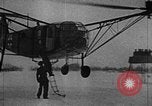 Immagine di Fa 223 elicottero Germania, 1942, secondo 22 filmato di repertorio 65675072918