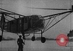 Immagine di Fa 223 elicottero Germania, 1942, secondo 25 filmato di repertorio 65675072918