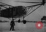 Immagine di Fa 223 elicottero Germania, 1942, secondo 28 filmato di repertorio 65675072918