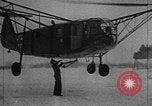 Immagine di Fa 223 elicottero Germania, 1942, secondo 35 filmato di repertorio 65675072918