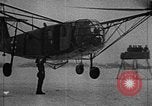 Immagine di Fa 223 elicottero Germania, 1942, secondo 39 filmato di repertorio 65675072918
