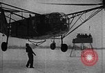 Immagine di Fa 223 elicottero Germania, 1942, secondo 43 filmato di repertorio 65675072918