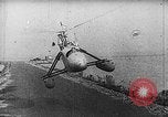 Immagine di Sikorsky VS-300 United States USA, 1941, secondo 7 filmato di repertorio 65675072919