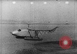 Immagine di Sikorsky VS-300 United States USA, 1941, secondo 15 filmato di repertorio 65675072919