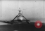Immagine di Sikorsky VS-300 United States USA, 1941, secondo 37 filmato di repertorio 65675072919