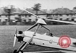 Standbild Prototyp C30 (G-ACFI) wingless Cierva autogiro London England, 1934, aus Sekunde 3 historischem Filmmaterial Videoclip 65675072920