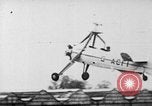 Standbild Prototyp C30 (G-ACFI) wingless Cierva autogiro London England, 1934, aus Sekunde 8 historischem Filmmaterial Videoclip 65675072920