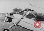 Standbild Prototyp C30 (G-ACFI) wingless Cierva autogiro London England, 1934, aus Sekunde 55 historischem Filmmaterial Videoclip 65675072920