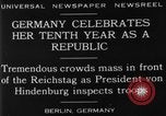 Immagine di Decimo Giorno della Repubblica celebrazione Berlino Germania, 1929, secondo 3 filmato di repertorio 65675072928