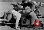 Immagine di Pratica di gioco del calcio San Francisco California USA, 1929, secondo 45 filmato di repertorio 65675072933