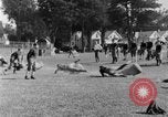 Immagine di Pratica di gioco del calcio San Francisco California USA, 1929, secondo 58 filmato di repertorio 65675072933