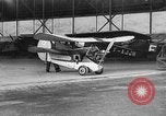Image avions midget Français Paris France, 1935, de la seconde 17 séquences d'archives historiques vidéo 65675072935