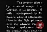 Standbild Cierva Tragschrauber Croydon London England, 1928, aus Sekunde 9 historischem Filmmaterial Videoclip 65675072956