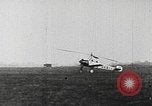 Standbild Cierva Tragschrauber Croydon London England, 1928, aus Sekunde 54 historischem Filmmaterial Videoclip 65675072956