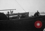 Image les fonctionnaires de la Garde côtière New York United States USA, 1931, de la seconde 19 séquences d'archives historiques vidéo 65675072967
