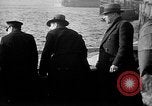 Image les fonctionnaires de la Garde côtière New York United States USA, 1931, de la seconde 48 séquences d'archives historiques vidéo 65675072967