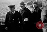 Image les fonctionnaires de la Garde côtière New York United States USA, 1931, de la seconde 51 séquences d'archives historiques vidéo 65675072967