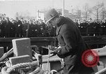 Image les fonctionnaires de la Garde côtière New York United States USA, 1931, de la seconde 56 séquences d'archives historiques vidéo 65675072967