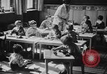 Standbild Maria Montessori Berlin Deutschland, 1931, aus Sekunde 24 historischem Filmmaterial Videoclip 65675072972