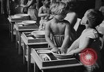 Standbild Maria Montessori Berlin Deutschland, 1931, aus Sekunde 61 historischem Filmmaterial Videoclip 65675072972