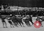 Immagine di Pattini argento Derby Manhattan New York City USA, 1931, secondo 18 filmato di repertorio 65675072974