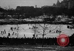 Immagine di Pattini argento Derby Manhattan New York City USA, 1931, secondo 25 filmato di repertorio 65675072974