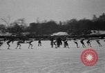 Immagine di Pattini argento Derby Manhattan New York City USA, 1931, secondo 30 filmato di repertorio 65675072974
