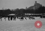 Immagine di Pattini argento Derby Manhattan New York City USA, 1931, secondo 31 filmato di repertorio 65675072974