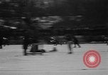 Immagine di Pattini argento Derby Manhattan New York City USA, 1931, secondo 58 filmato di repertorio 65675072974