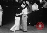 Immagine di Endurance concorso di ballo Chicago Illinois USA, 1931, secondo 15 filmato di repertorio 65675072975